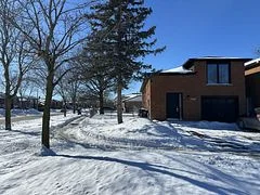 388 Parkwood Avenue Upstair Floor, Bradford West Gwillimbury, ON L3Z 2W9