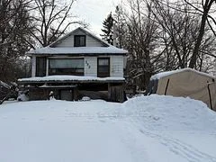 233 Pine Beach Drive, Georgina, ON L4P 2V7