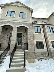 8 Mermot Lane, Richmond Hill, ON L4B 0J4