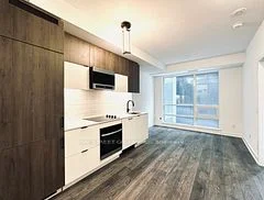 8888 Yonge Street 327, Richmond Hill, ON L4C 5V6