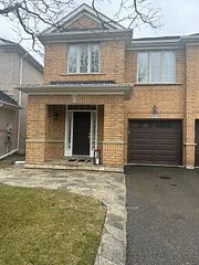 910 Oaktree Crescent, Newmarket, On L3x 2z1