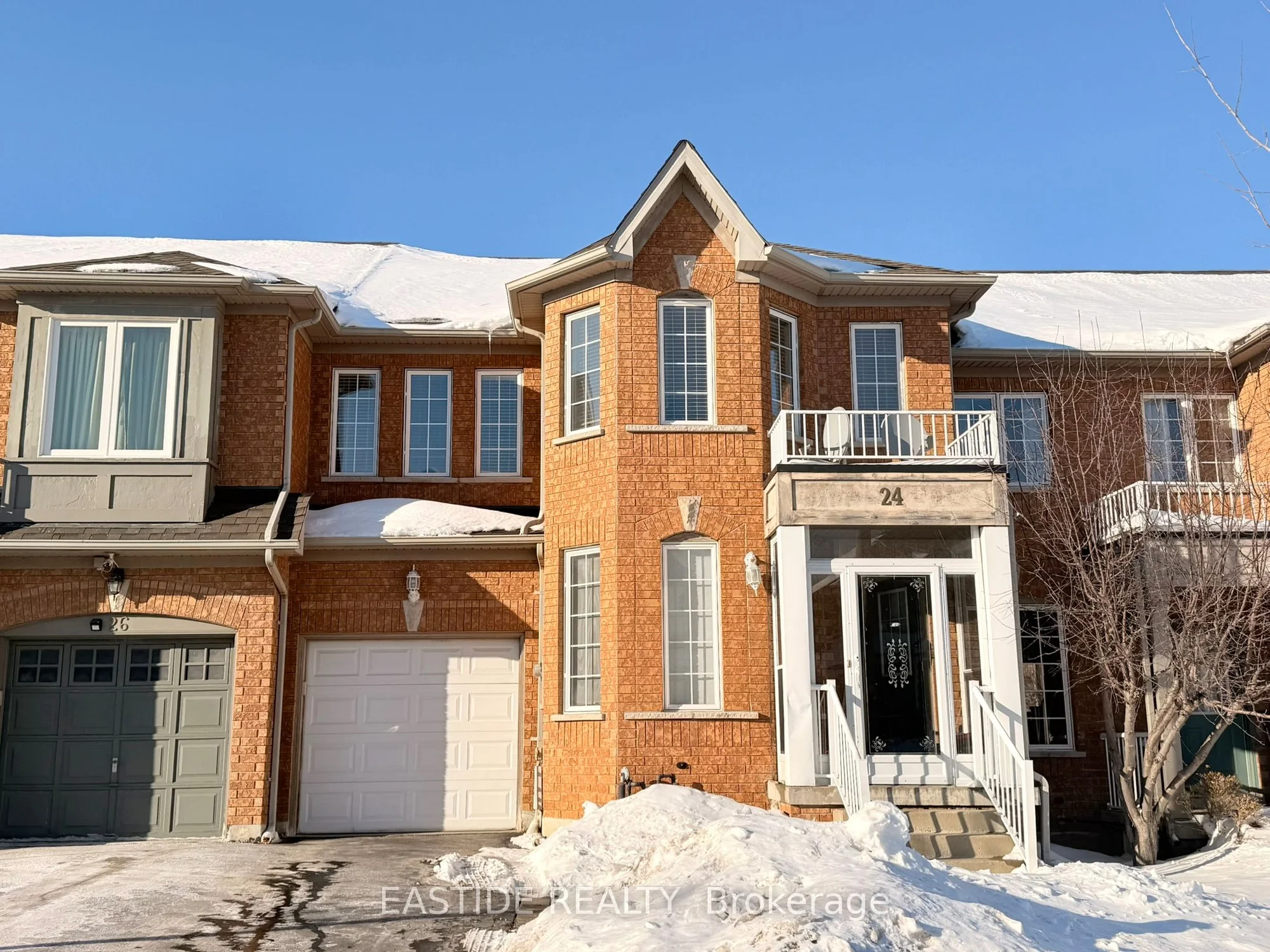 24 Revelstoke Crescent, Richmond Hill, ON L4B 4T2