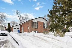 249 Hodgson Drive, Newmarket, ON L3Y 1E3