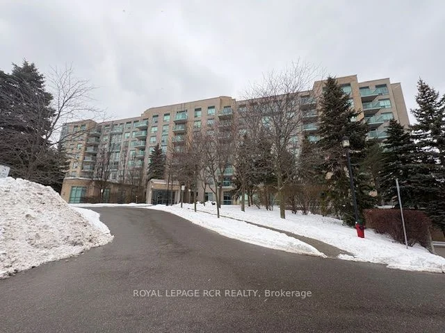 3 Ellesmere Street 425, Richmond Hill, ON L4B 4N2
