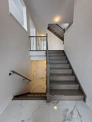 173 Rowe Street, Bradford West Gwillimbury, On L3z 4n2