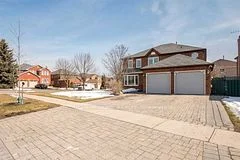 861 Cassie Road, Newmarket, ON L3X 1S3