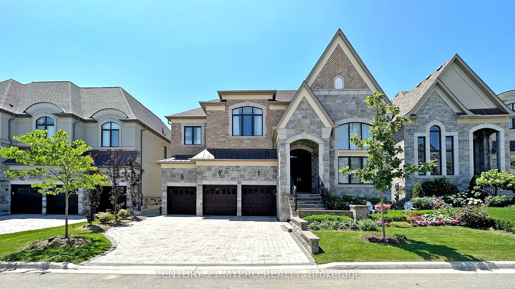140 Lady Jessica Drive, Vaughan, On L6a 4z7