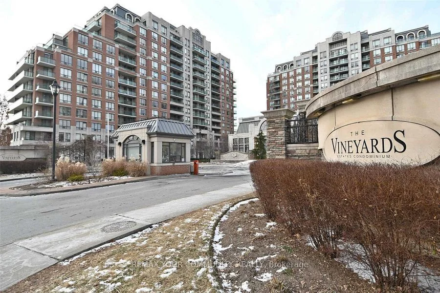 350 Red Maple Road 612, Richmond Hill, On L4c 0t5