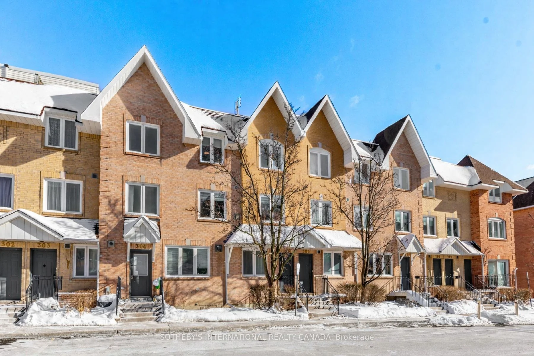 75 Weldrick Road E 305, Richmond Hill, ON L4C 0H9