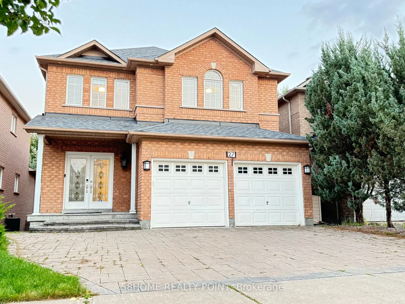 27 Brackenwood Avenue, Richmond Hill, ON L4S 2P5