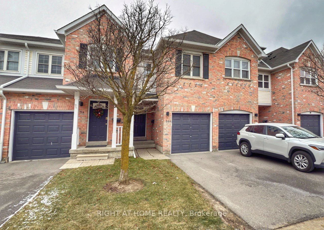 81 Northern Heights Drive 30a, Richmond Hill, On L4b 4c9