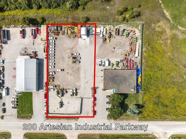 200 Artesian Ind Parkway, Bradford West Gwillimbury, On L3z 3g3