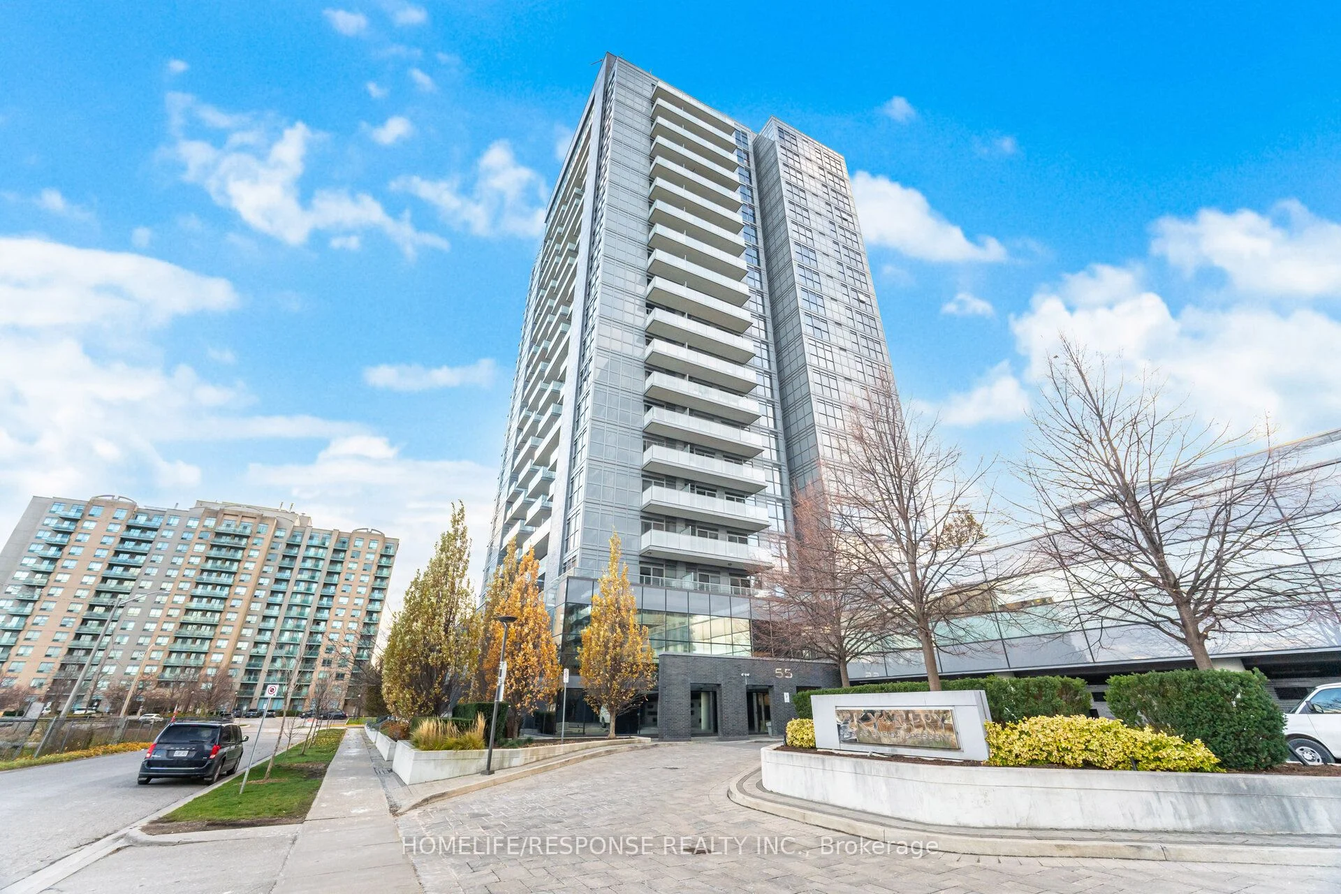 55 Oneida Crescent 1206, Richmond Hill, ON L4B 0E8