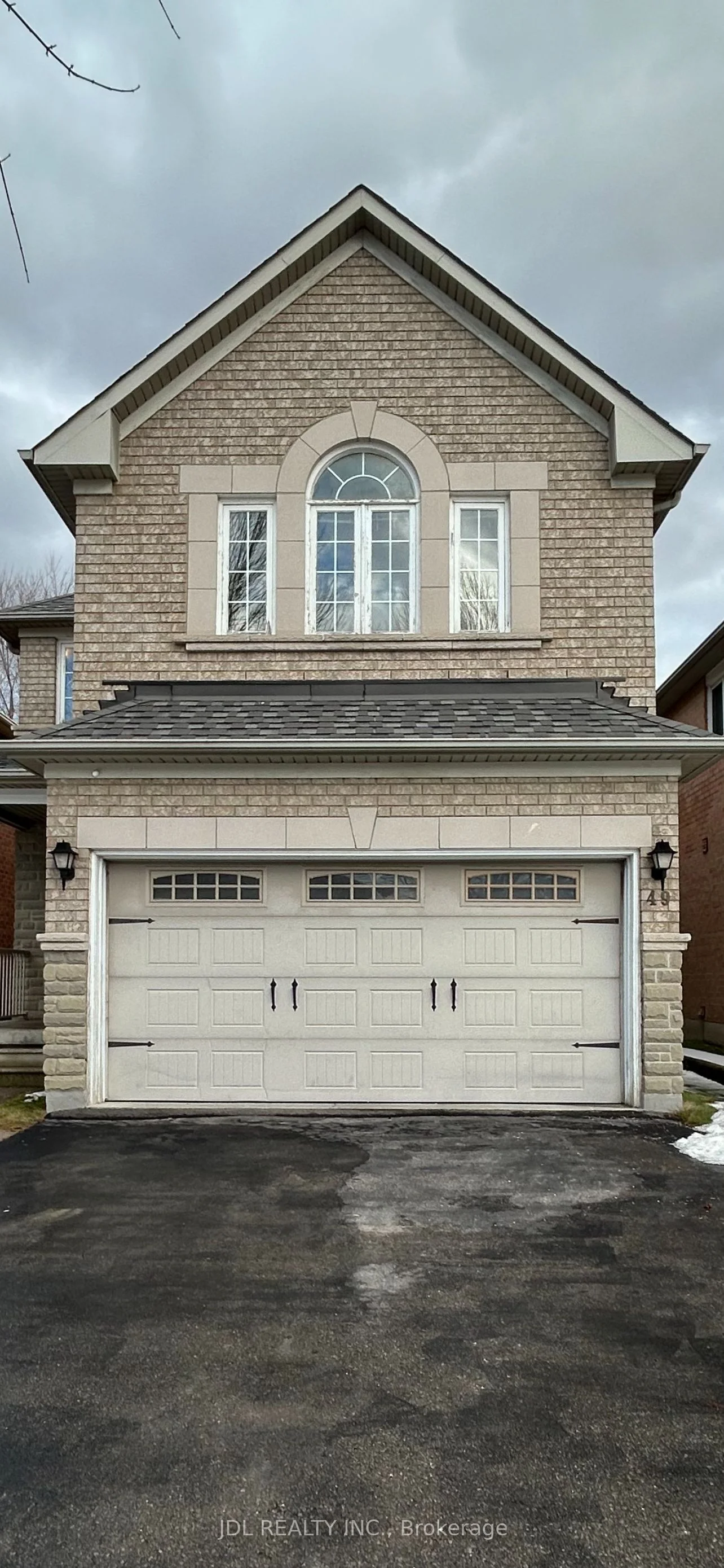 49 Melville St Street W, Richmond Hill, ON L4B 4J1