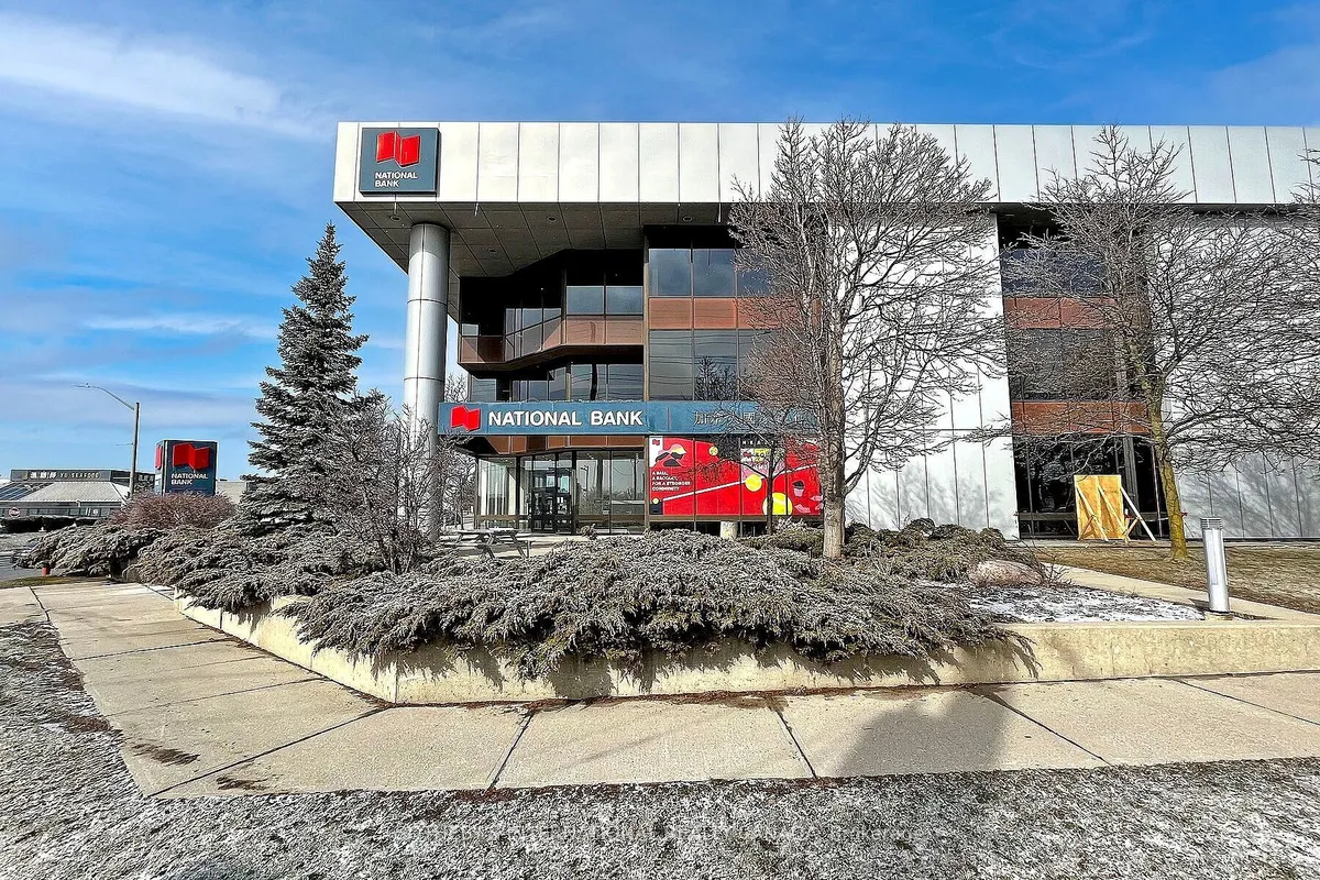 500 Highway 7 E 303, Richmond Hill, On L4b 1j1