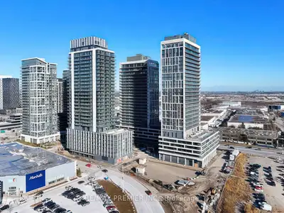 8960 Jane Street 412, Vaughan, ON L4K 2M9