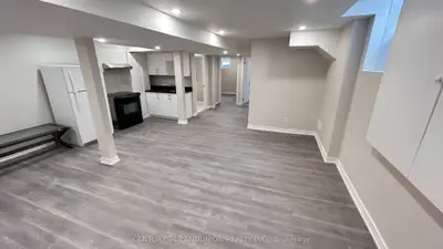98 English Oak Drive ARU basement, Richmond Hill, ON L4E 3X3
