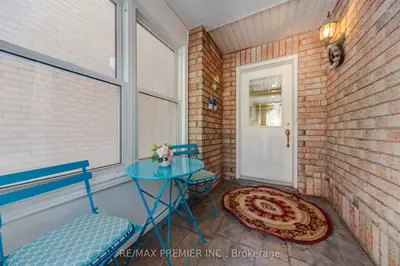 17 Villandry Crescent, Vaughan, On L6a 2r2