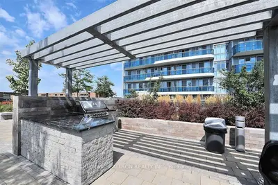 9471 Yonge Street 1621, Richmond Hill, ON L4C 0Z5