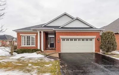 15 Faldo's Flight, Whitchurch-Stouffville, ON L4A 1M6