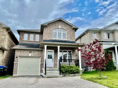 17 Christina Crescent, Bradford West Gwillimbury, ON L3Z 0A9