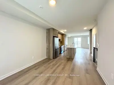 29 Victor Metcalf Lane, Richmond Hill, ON L4B 0J4