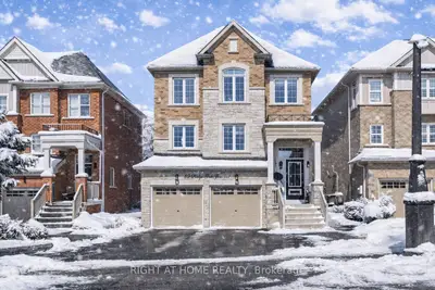 40 Ridge Gate Crescent, East Gwillimbury, On L0g 1m0