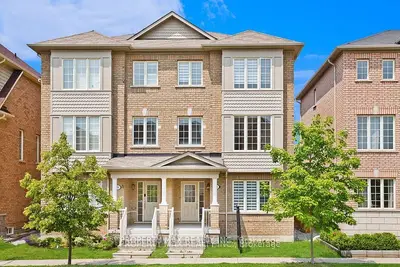 20 Toulouse Court, Markham, On L6b 0x8