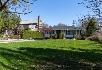 90 Centre Street W, Richmond Hill, ON L4C 3P7