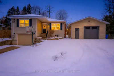 8 Victor Drive, Whitchurch-stouffville, On L4a 3g5