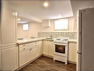 47 Newbury Drive Lower Fl, Newmarket, ON L3Y 4P9