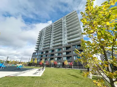 185 Deerfield Road 501, Newmarket, On L3y 0g7