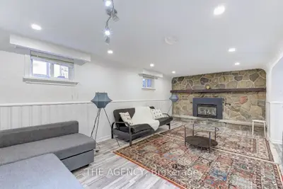 82 Harrison Drive Basement, Newmarket, ON L3Y 4P4