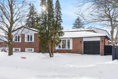 246 Hodgson Drive, Newmarket, On L3y 1e2