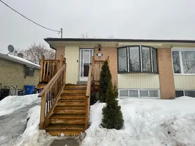 710 Mountview Place Main, Newmarket, ON L3Y 3P7