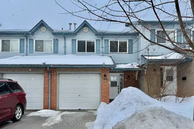 617 Gibney Crescent, Newmarket, On L3x 1y3