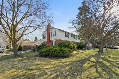 15 Alcaine Court, Markham, On L3t 2g8