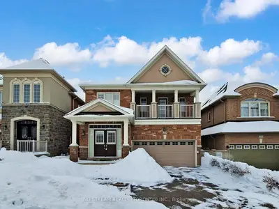 224 Aspenwood Drive, Newmarket, ON L3X 3L1