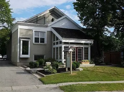 411 Queen Street Main 1, Newmarket, On L3y 2g9
