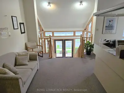 411 Queen Street Main 2c, Newmarket, On L3y 2g9