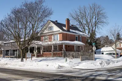 6038 Main Street, Whitchurch-stouffville, On L4a 1b8