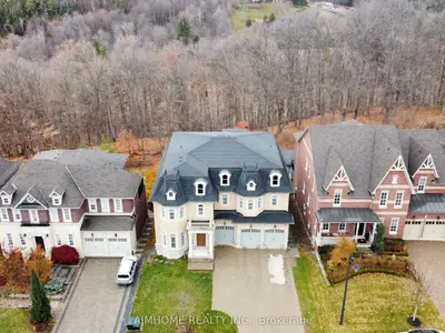 80 Annsleywood Court, Vaughan, ON L4H 4G6