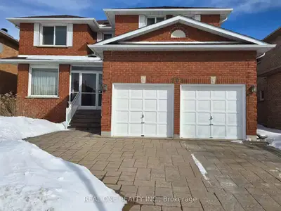 203 Valleymede Drive, Richmond Hill, On L4b 3s4