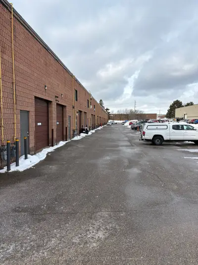 400 Esna Park Drive 20, Markham, On L3r 3k2