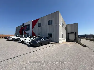 135 Pony Drive, Newmarket, On L3y 7b5