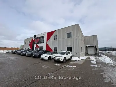 135 Pony Drive, Newmarket, On L3y 7b5