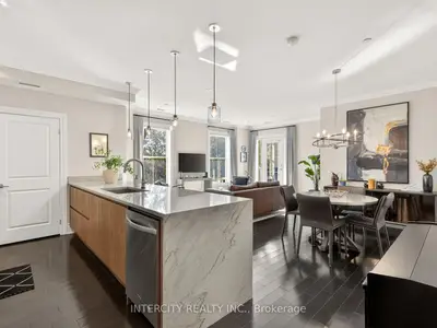 10360 Islington Avenue 205, Vaughan, ON L0J 1C0