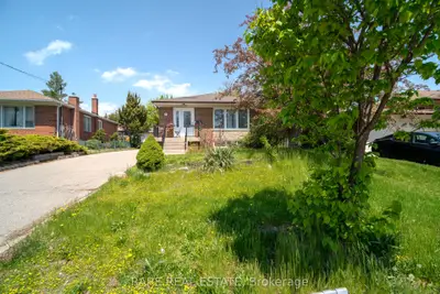 Detached in Richmond Hill