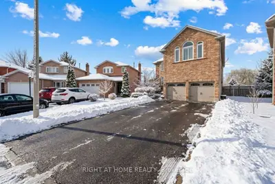 18 Bayel Crescent, Richmond Hill, ON L4S 1C2