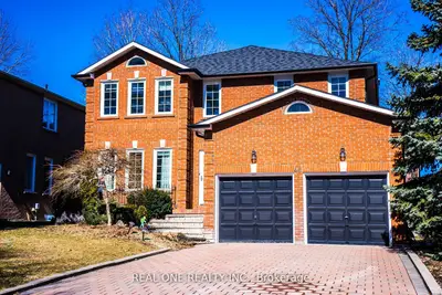 46 Elmsley Drive, Richmond Hill, On L4c 8n6